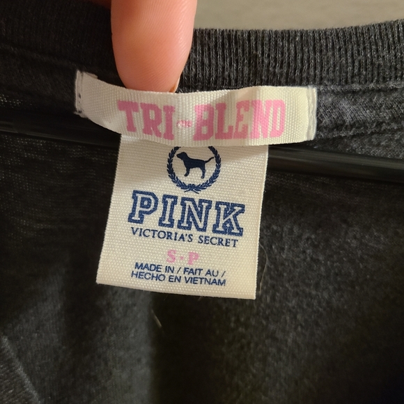 VS Pink short sleeve women's shirt - Picture 3 of 3